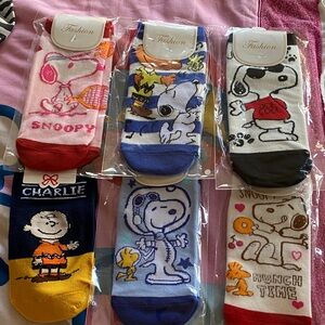 NWT Snoopy and Charlie Brown Themed Socks Set